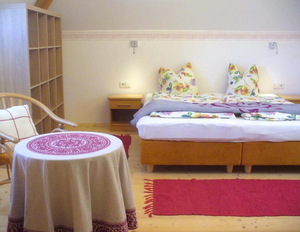 Mitschighof - Apartments Und Pension - Heidis-Welt, Mitschig 黑马戈尔 客房 照片